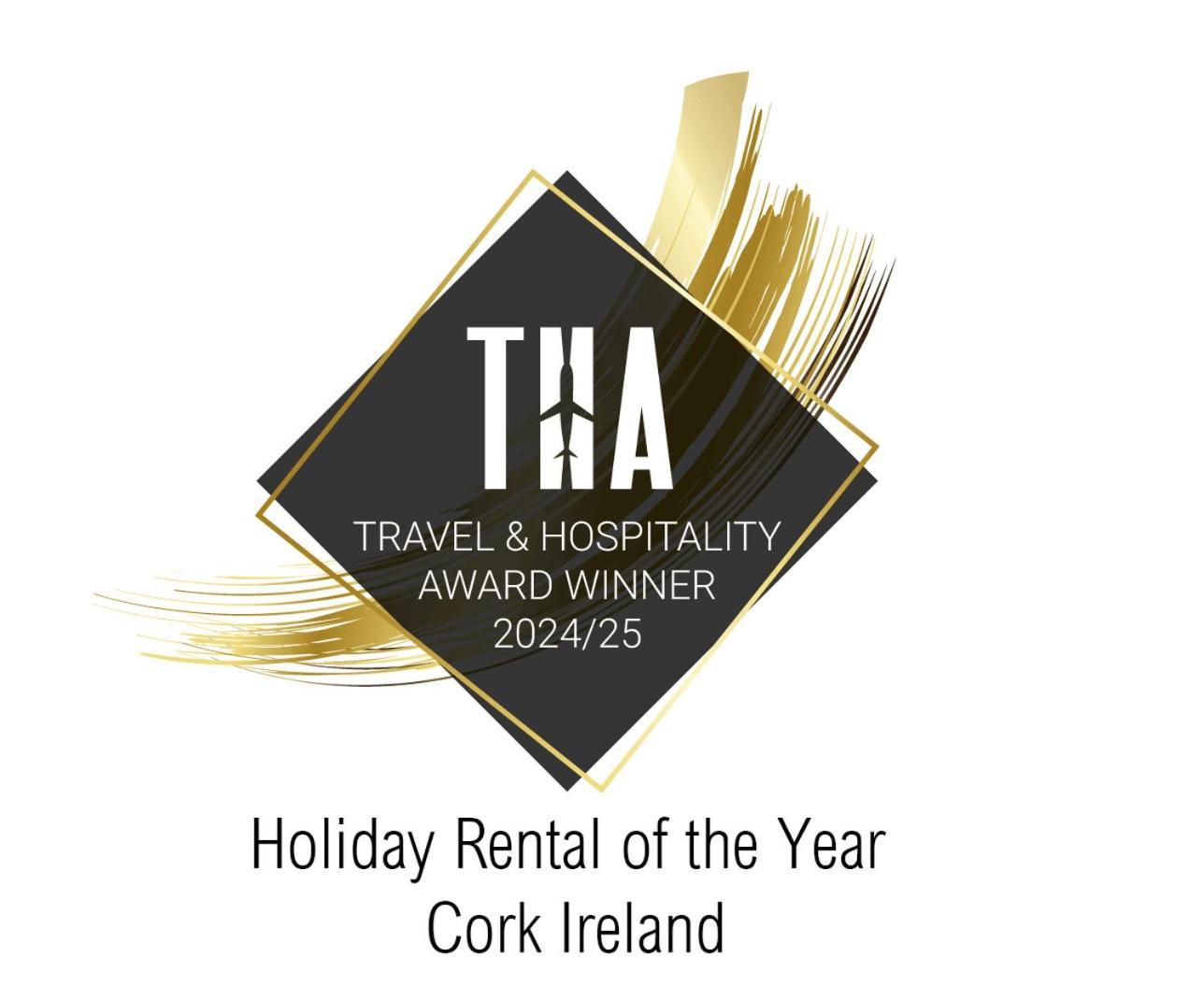 The Wild Atlantic Hideaway Apartment โคลนาคิลตี ภายนอก รูปภาพ